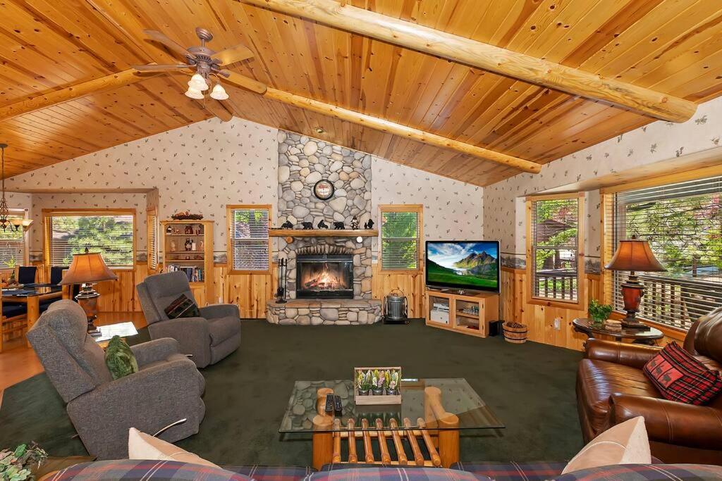 הוילה ביג בר לייק Teakwood - 3-Br Spa, Fire Pit, Quiet, Ac, Centrally Located מראה חיצוני תמונה