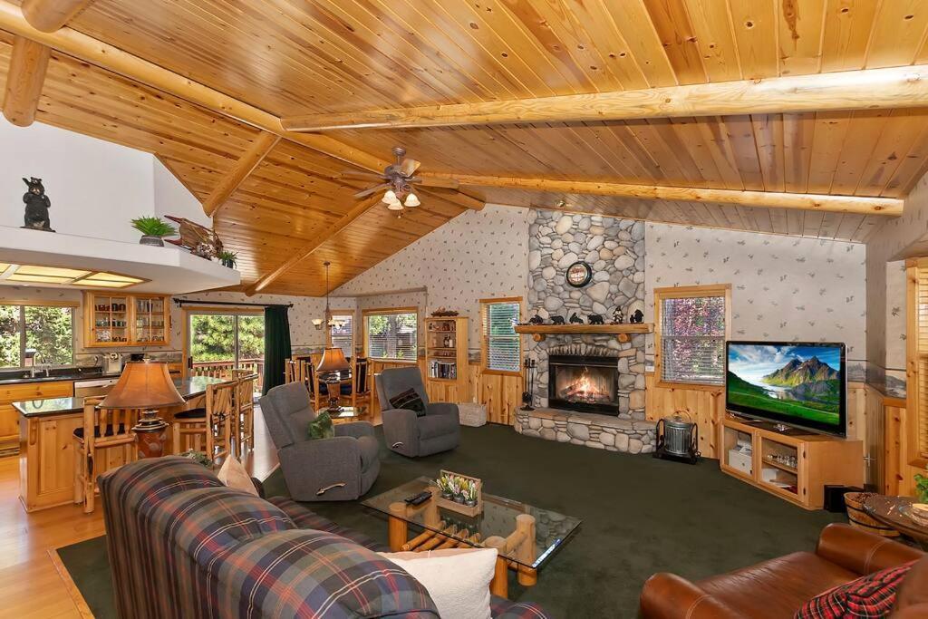 הוילה ביג בר לייק Teakwood - 3-Br Spa, Fire Pit, Quiet, Ac, Centrally Located מראה חיצוני תמונה